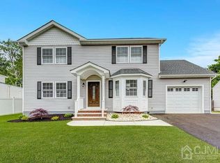 12 Piersoll Rd, Old Bridge, NJ 08857