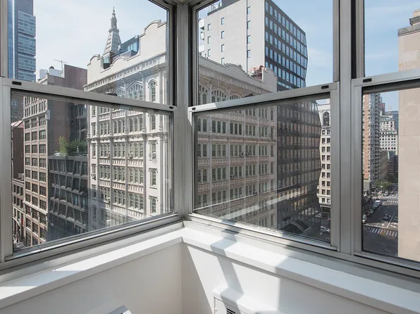 7 Lexington Avenue image 7 of 9