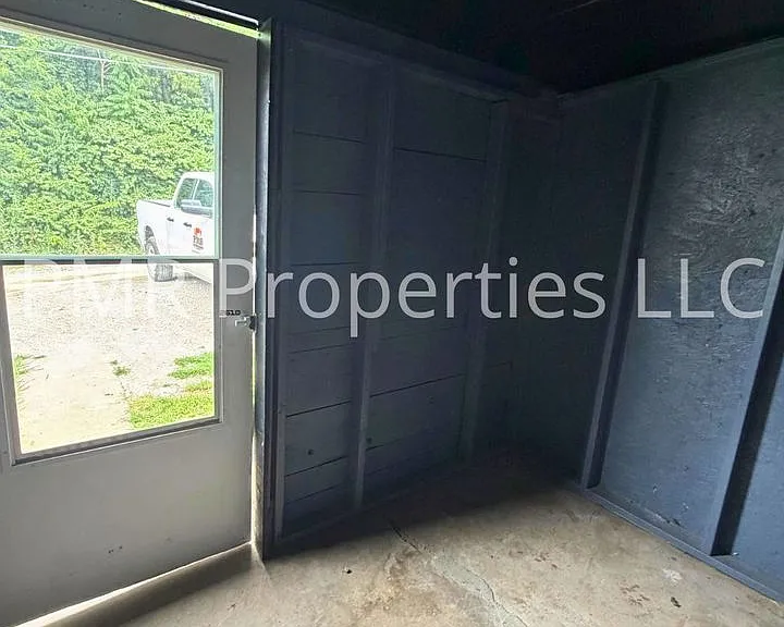 4103 King Hill Ave — Photo 8
