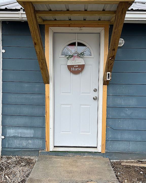 1st image of 227 Harold St