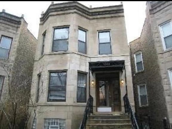 2nd image of 1249 W Winnemac Ave APT 2