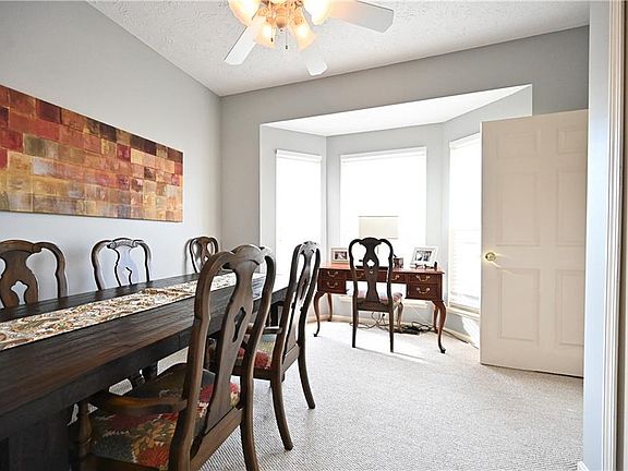 4th image of 33366 Bayberry Ct