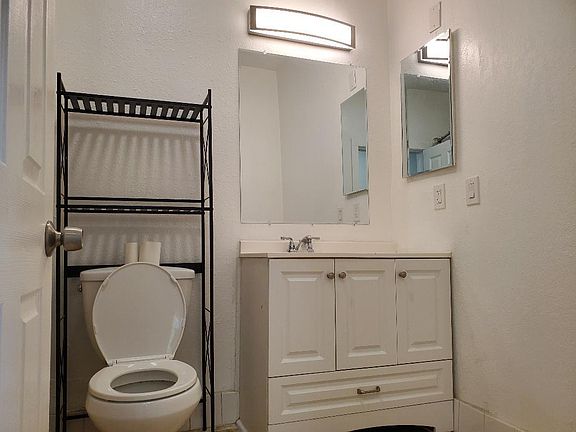 2nd image of 3560 4th Ave #1