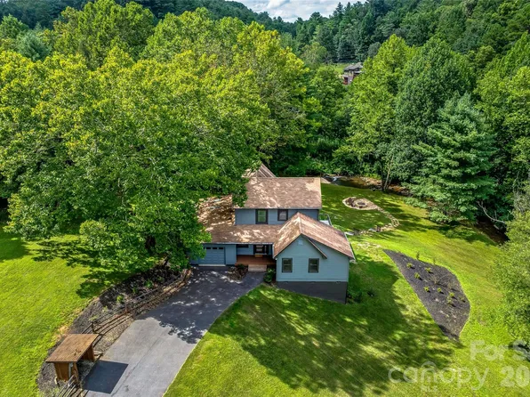 48 Merrell Rd, Leicester, NC 28748