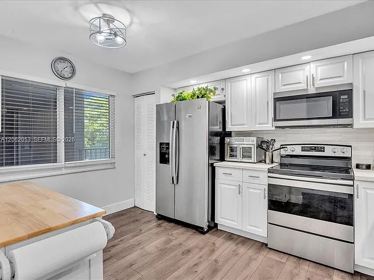 12500 SW 5th Ct #208M — Photo 3