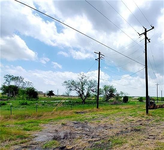 2nd image of 12290 Camino Real