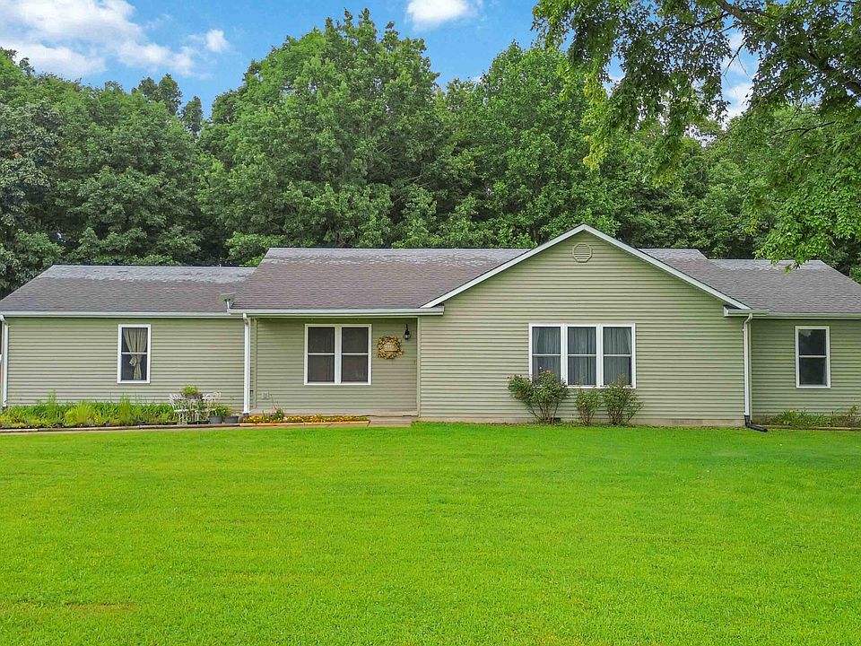1st image of 547 Trace Fork Rd