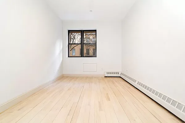 Rented by REAL New York | media 19