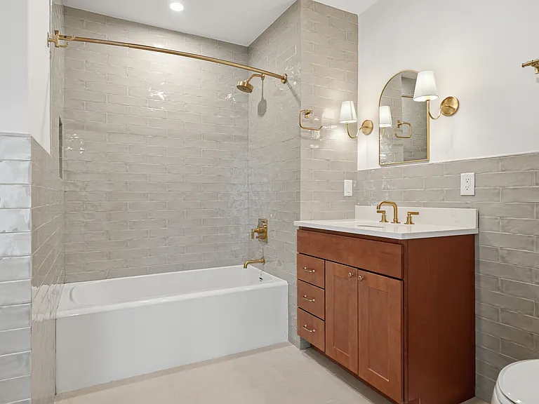 25 S Riverside Ave #208 — Photo 13