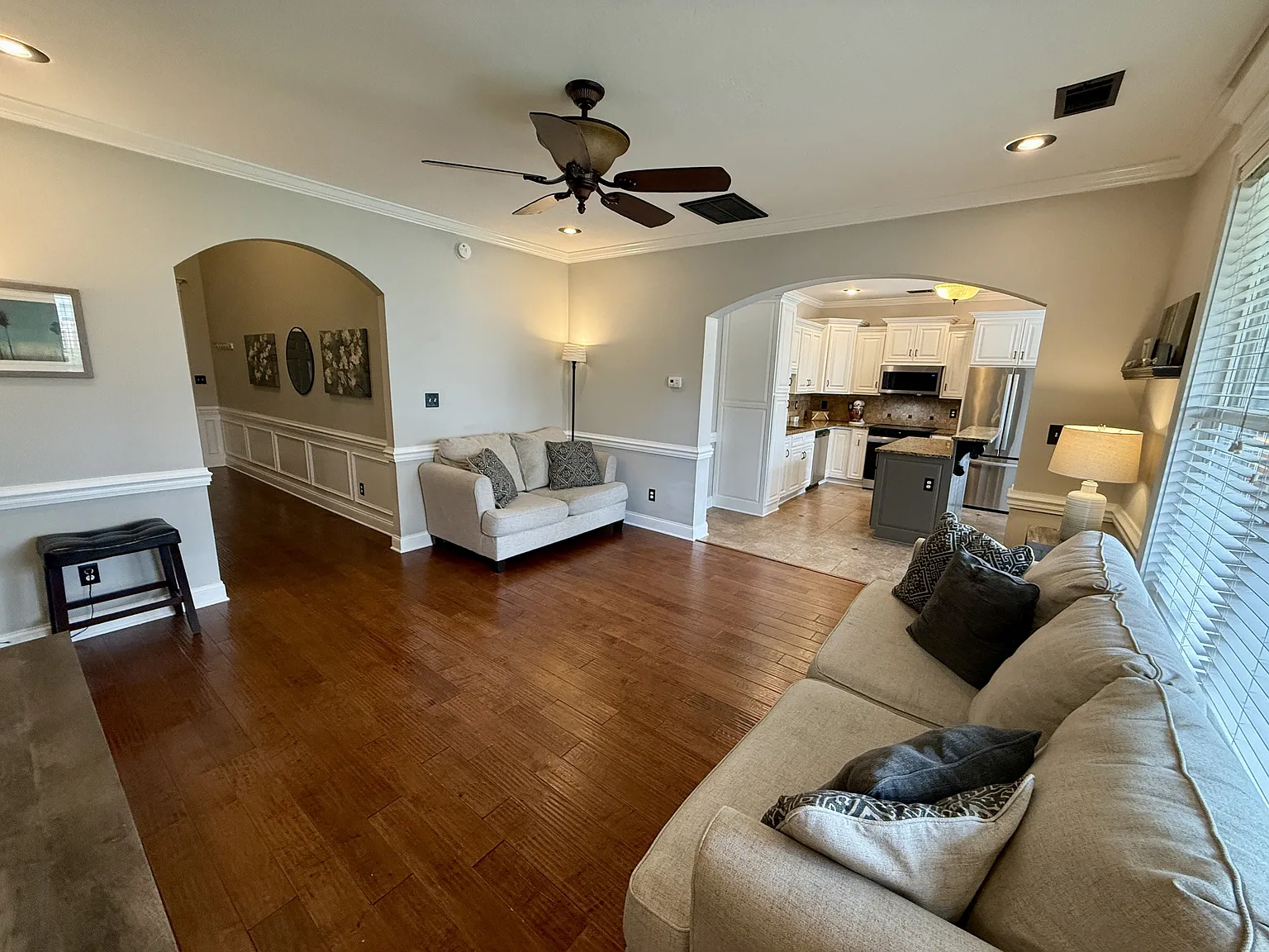 633 Dunrobin Lane - 1 — Photo 3