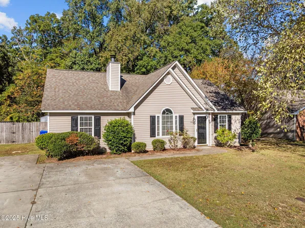 1679 Scarborough Road, Greenville, NC 27858