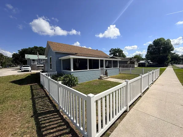 321 Cassady St, Umatilla, FL 32784