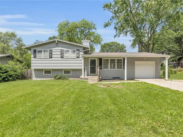 6404 N Wayne Ave, Gladstone, MO 64118