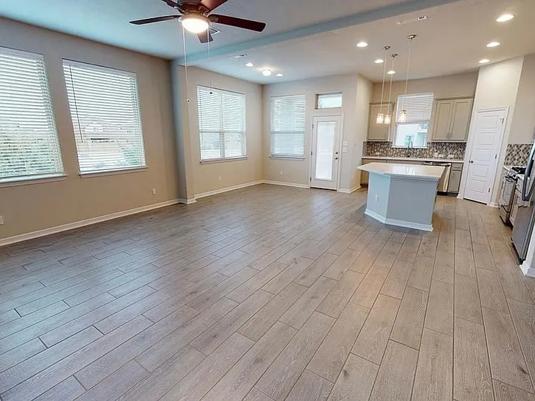 2313 Dillon Pond Ln #B — Photo 6