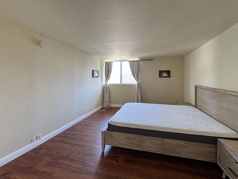 10535 Wilshire Blvd #1402 — Photo 11