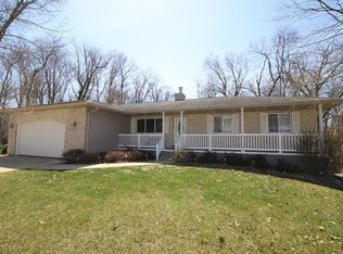 1603 Woodcrest St NE, Cedar Rapids, IA 52402