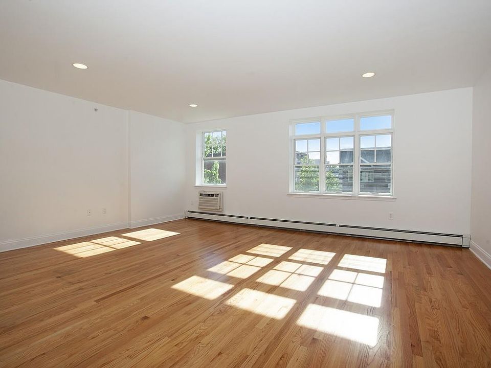 1st image of 85 E 28th St APT 3