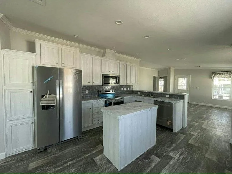 2 bed, 2.0 bath, 1147 sqft, $1,449 — Photo 3