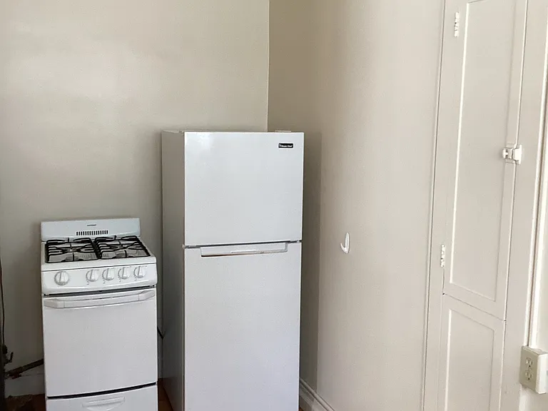 2034 Ashby Ave #5 — Photo 3