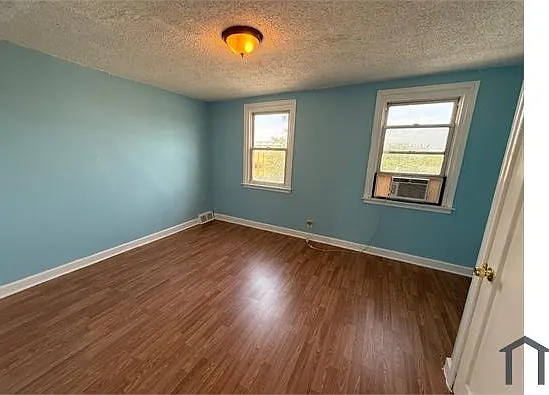 5150 Penn St — Photo 7
