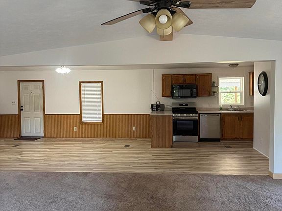 4th image of 14166 Red Pine Dr NW