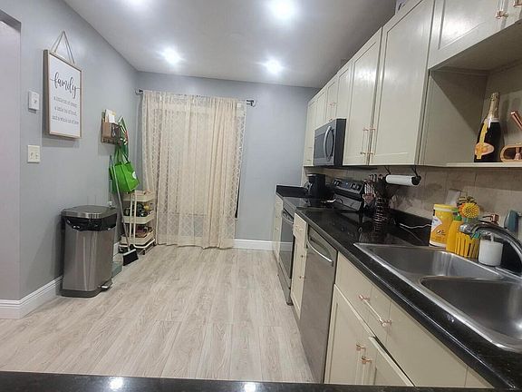 5th image of 9210 NW 14TH Street #273