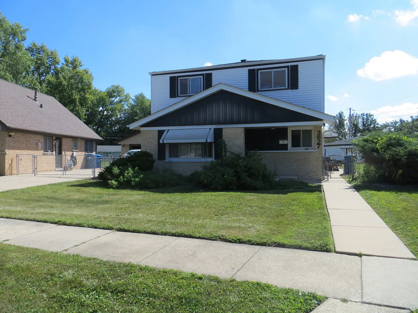 3627 W 122nd Pl photo 1