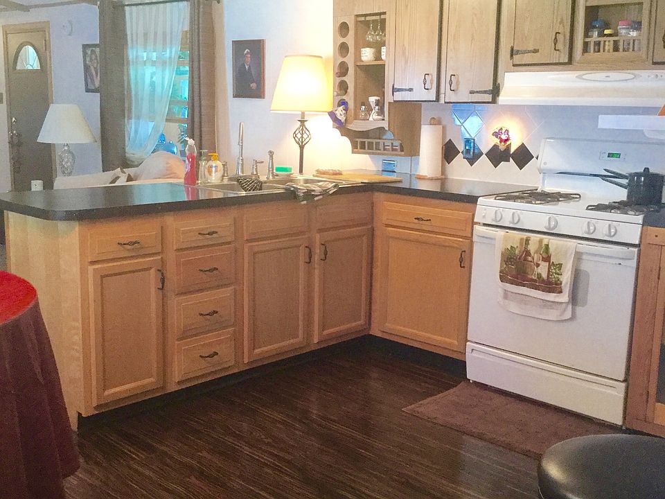 2nd image of 94 Waldon Cir