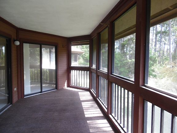 4th image of 6 Sherbury Ct