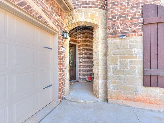 3rd image of 6212 NW 160th Ter