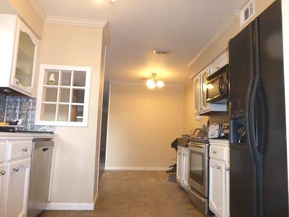 3rd image of 7857 Green Lawn Dr
