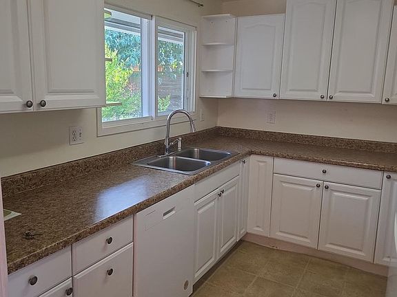 4th image of 249 S 187th St
