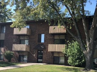 2114 S Schaefer St APT 6, Appleton, WI 54915