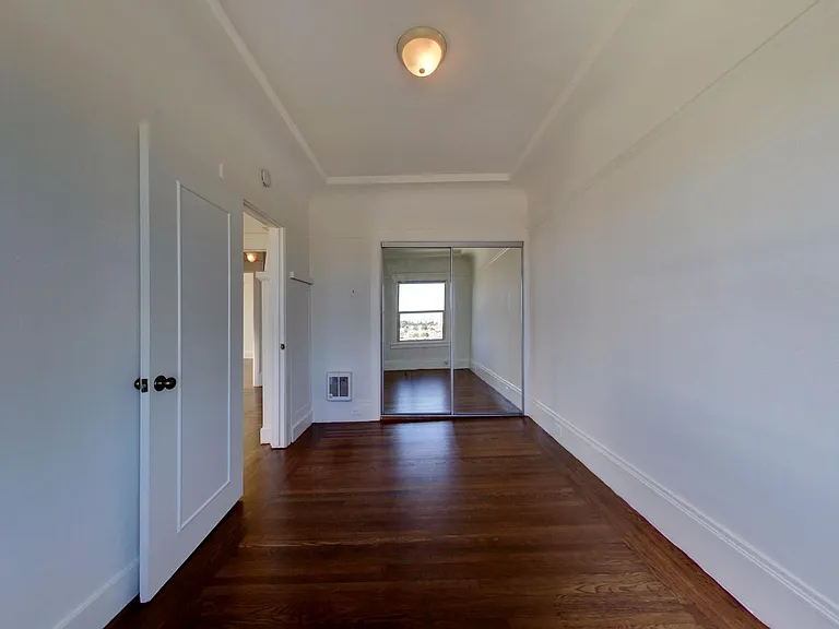 1890 Grove St #1058R — Photo 14