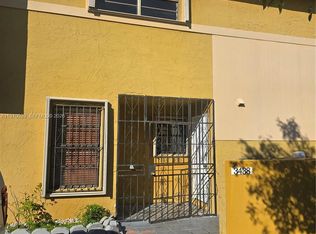 The Park Townhomes Condo, Miami, FL 33165