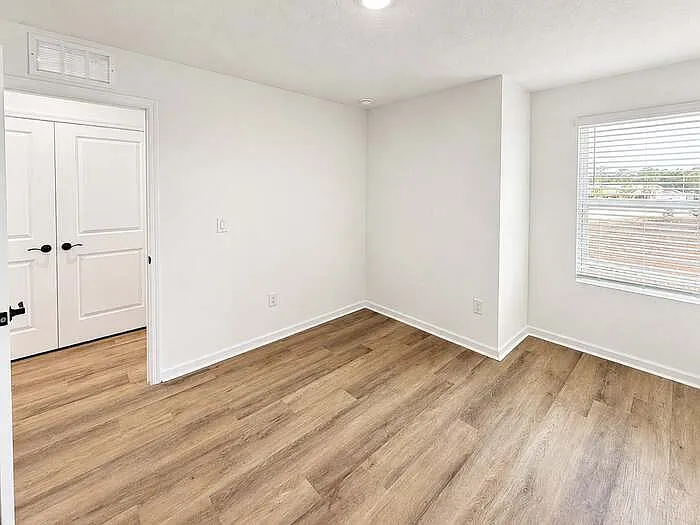 8668 Elmo Rd — Photo 30