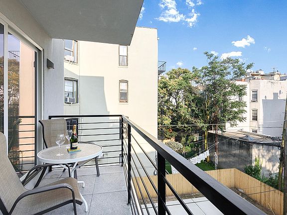 5th image of 172 India St #3B
