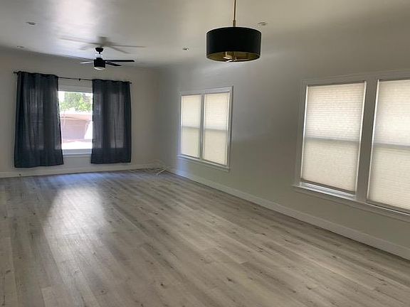 5th image of 630 N Genesee Ave #632