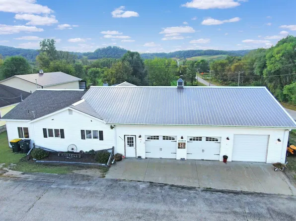 220 2nd St, Bell Center, WI 54631