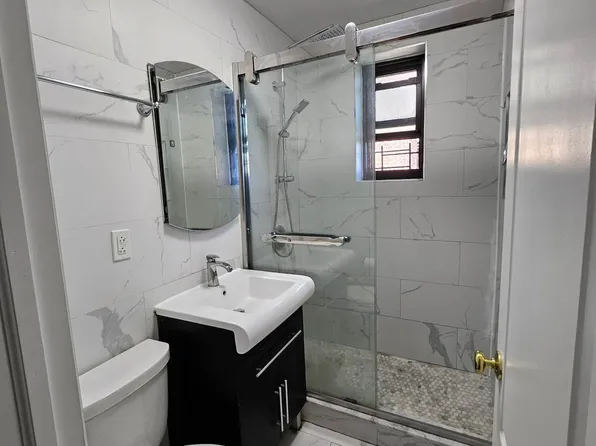 73-63 Bell Boulevard image 10 of 17