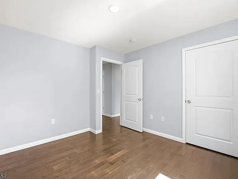 420 S 10th St #1 — Photo 7