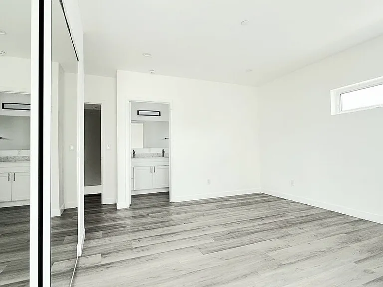 1260 Leighton Ave — Photo 20