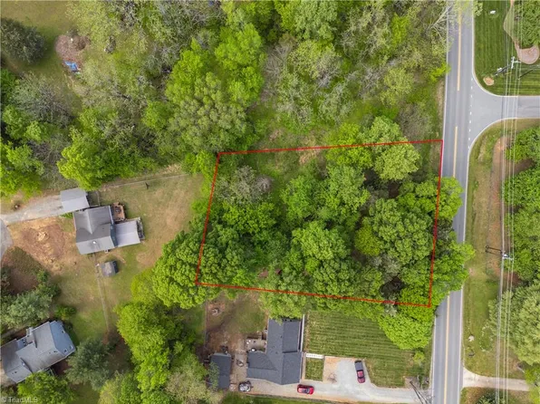 3704 Liberty Rd, Greensboro, NC 27406