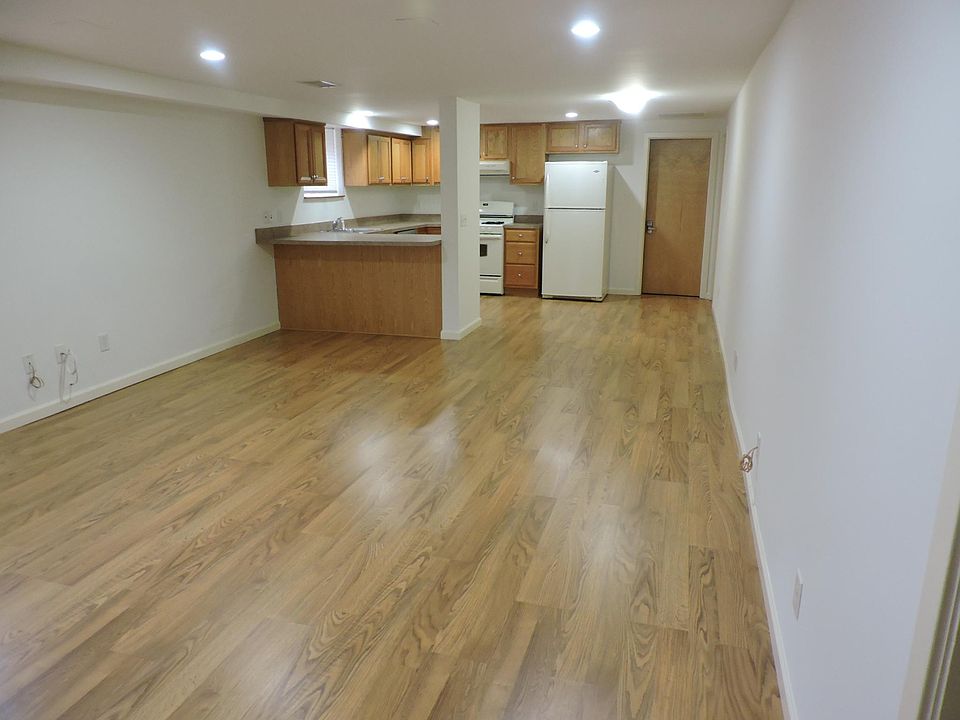 1st image of 42 Hamilton Pl #12