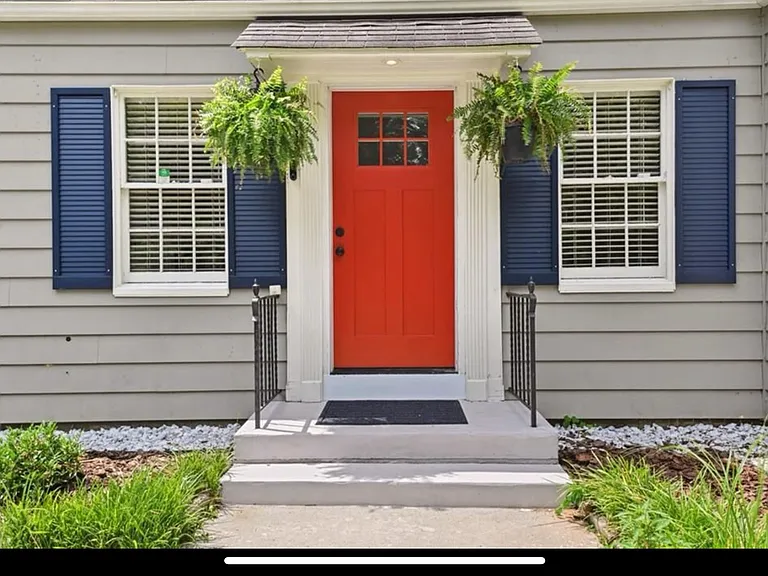205 Lindbergh Dr NE — Photo 37