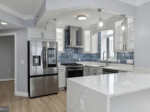851 N Glebe Rd APT 1404, Arlington, VA 22203