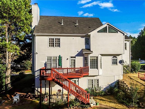 5th image of 1902 Bent Oak Way SE