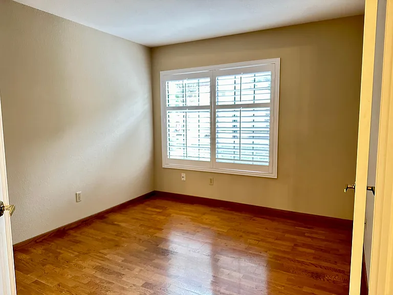 3346 Lake Albano Cir — Photo 10