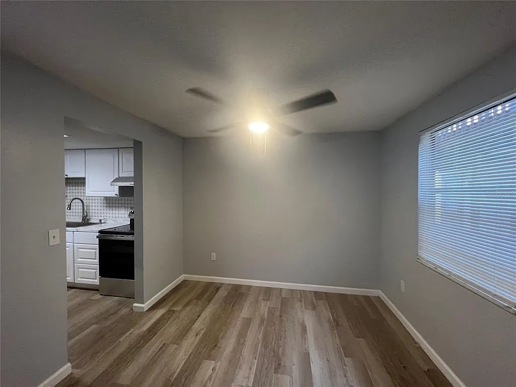2 bed, 2.0 bath, 960 sqft, $1,300 — Photo 4