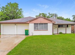 406 Grantham Rd, Baytown, TX 77521